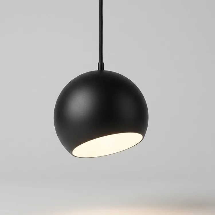 גוף תאורה שחור דגם ארבל