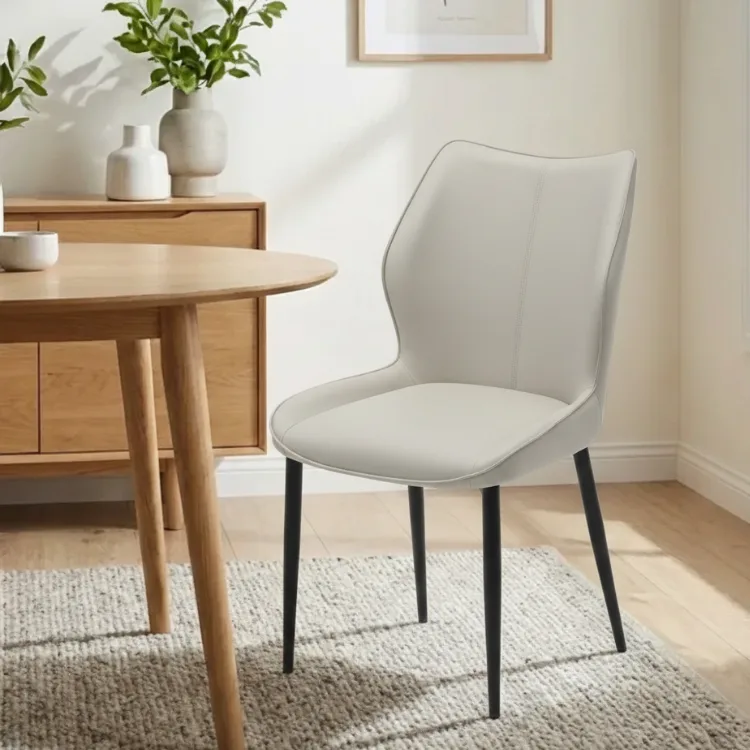 כיסא אוכל דמוי עור דגם ארמאני צבע אבן