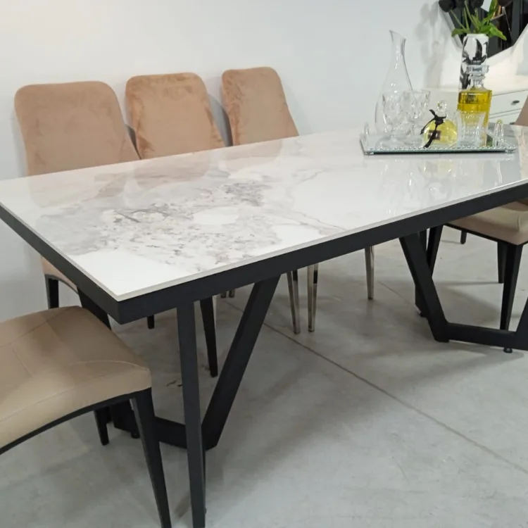 שולחן פינת אוכל דגם קרוז שחור