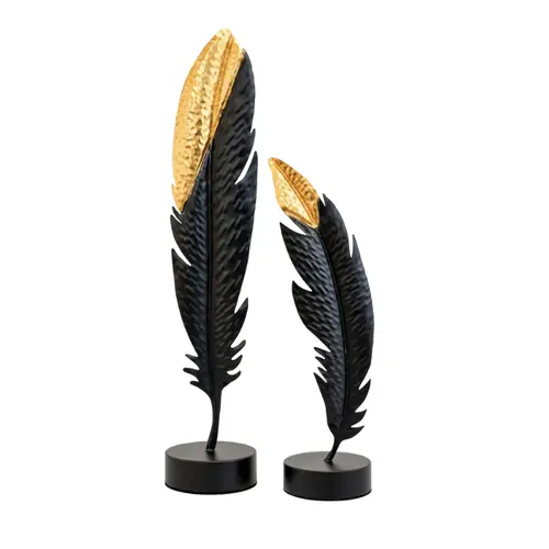 סט פסלים נוצות שחור זהב