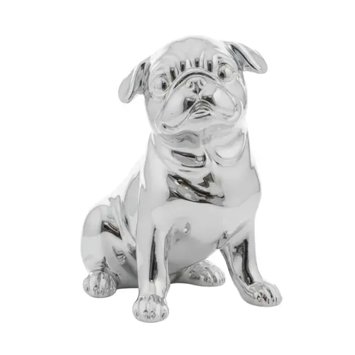 כלב פאג כסוף יושב